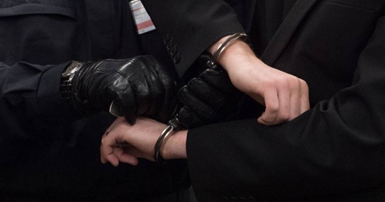 Атырауда бес қабатты үйдің ауласында ҰҚК үш салафитті ұстады – видео  