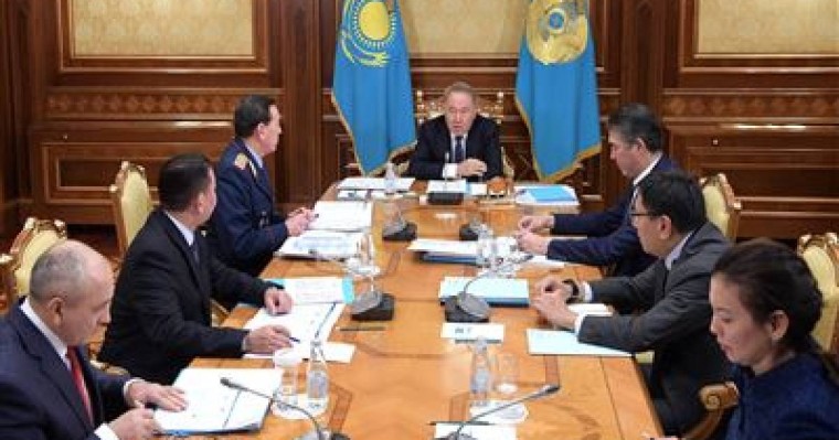 Назарбаев полицейлер санын қысқартуды тапсырды