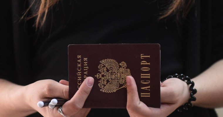 Донбасста Ресей азаматтығын алуды жеңілдеткен Путинді Киев пен Вашингтон сөкті