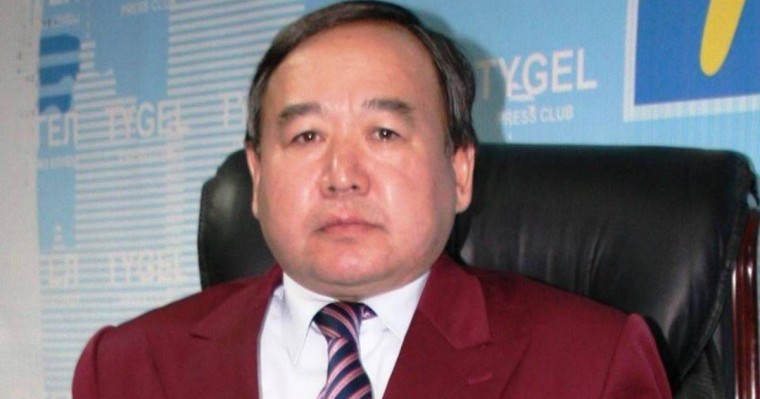 Қазақстан президенттігіне үміткер Түгел тіл емтиханын тапсырды