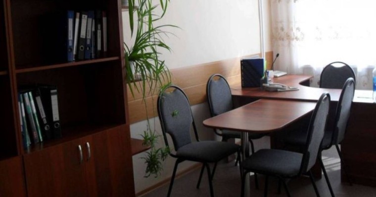 Директорлардың кішірейтілген жаңа кабинеттері бірінші қабатта орналастырылатын болады.