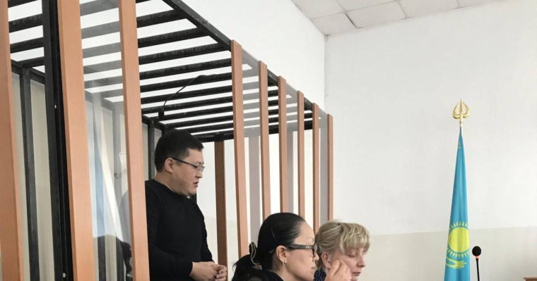 Ақтөбеде "пара алды" деп айыпталған судьяның соты басталды