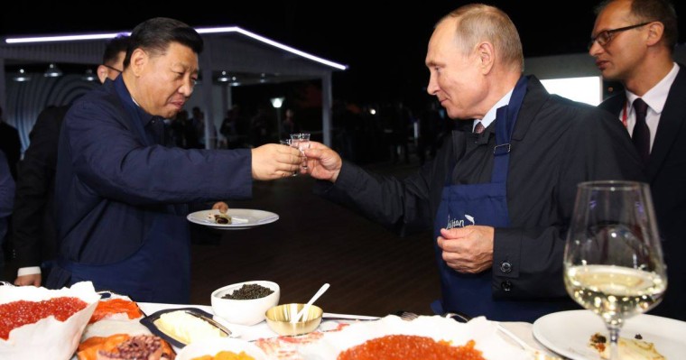 Ресей мен Қытай арасында “қысылған” Қазақстан және елдегі наразылық “эволюциясы”