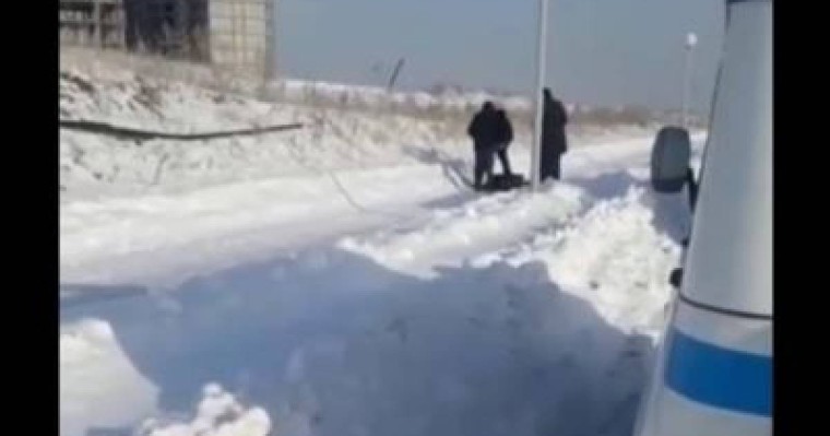 Өскеменде көшеде ер адамның мәйіті табылды