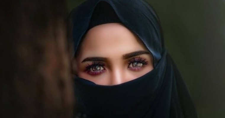 ​Ирандық заңгер хиджаб үшін 15 жылға сотталуы мүмкін