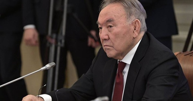 Нұрсұлтан Назарбаев тікұшақ апатынан қаза тапқандардың отбасына көңіл айтты