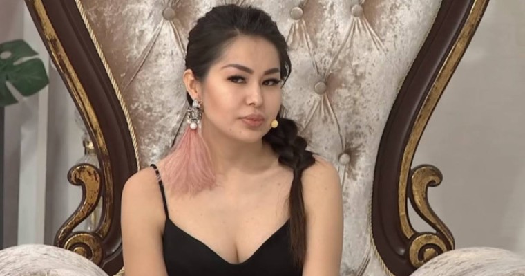 Жылап отыр. Міншіл жігіт "Қалаулымда" қазақ қызын тастап кетті