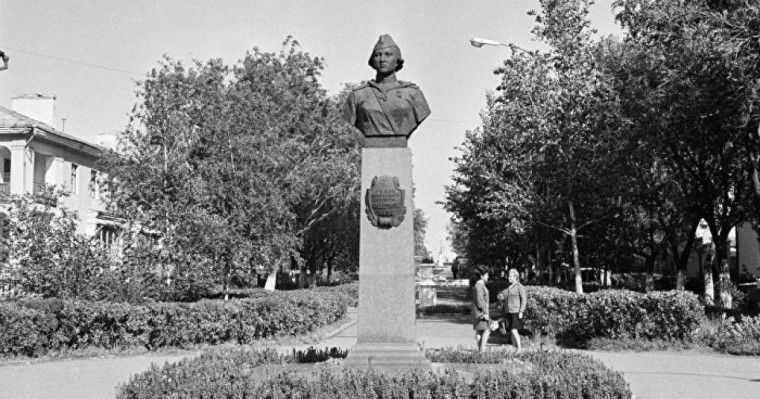 қазақтың батыр қызы Әлия Молдағұлова