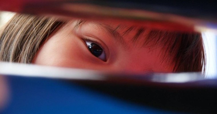 Ақтау жаңалықтары: ер адам кішкентай қызға жәбір көрсетті