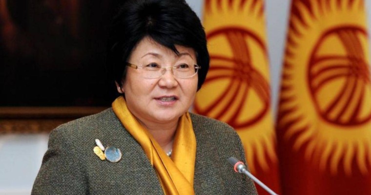 Отунбаева президенттен Текебаевқа рақымшылық жасауды сұрады