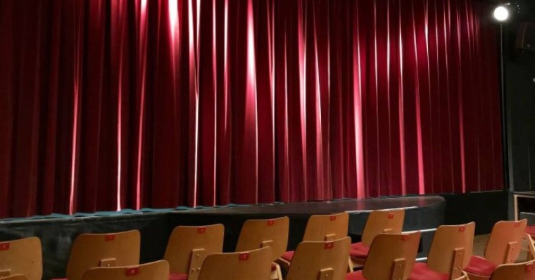 Қазақстан театрының бүгінгі жағдайы қандай: сыншы пікірі