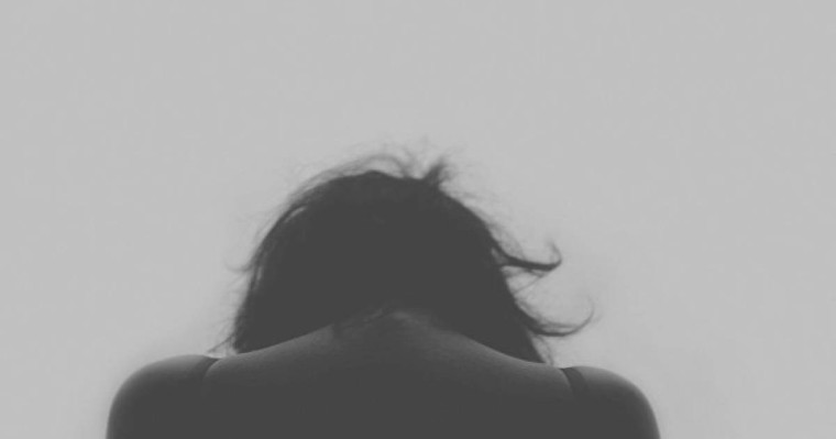 Таразда жас қыз суицид жасамақ болды