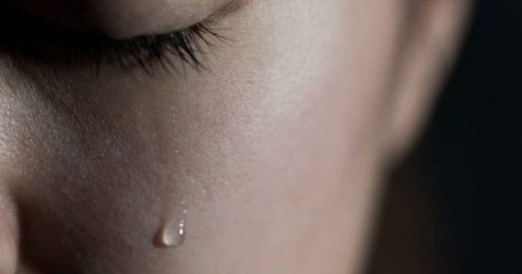 Адамдар неге жылайды?