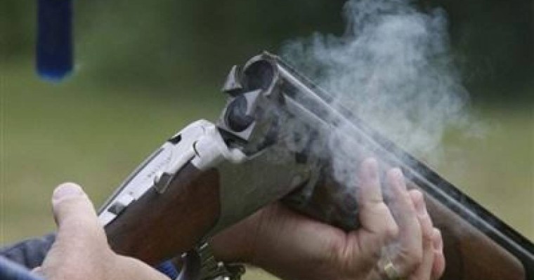 Ер адам әйелінің басына аң аулайтын мылтықпен оқ атқан