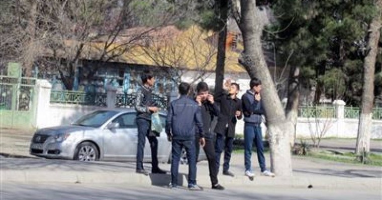 Мектеп оқушылары арасында жаппай төбелес болған