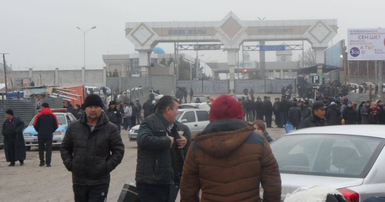 Қазақ-өзбек шекарасында кезек азайды