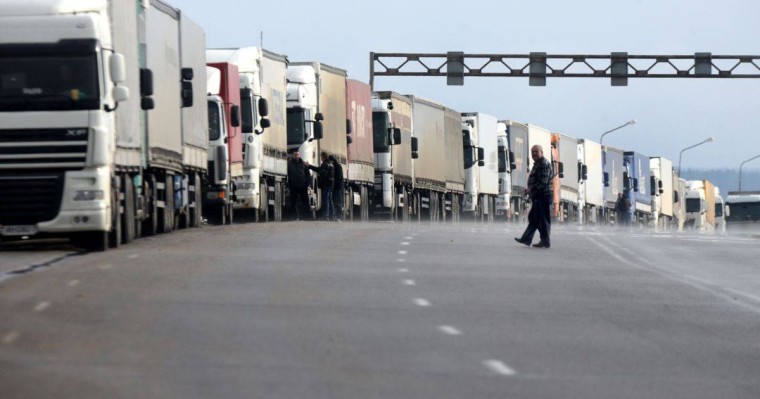 Қазақстан-Ресей шекара бекетінде жүк көліктерінің өтуі қиындады