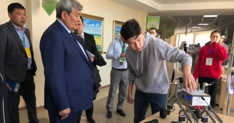 Өзгенің сөзіне емес, өзіңізге ғана сеніңіз