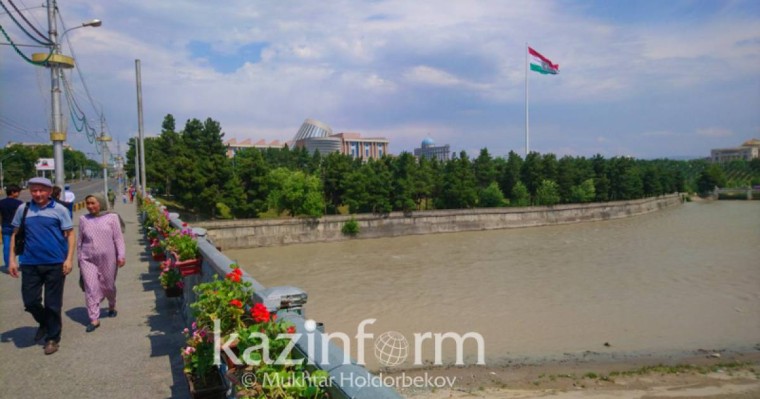 居住在塔吉克斯坦的哈萨克斯坦公民超过2000人