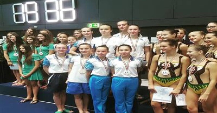 Синхронды жүзуден қазақстандықтар Венгрияда бірінші орын алды