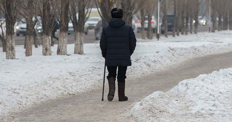 Алматылық қария АҚШ-та балқып-шалқып өмір сүріп жатқан қызын сотқа берді