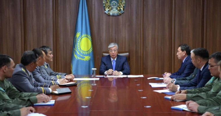 Қасым-Жомарт Тоқаев мемлекеттік күзет қызметінің басқарушы құрамымен кездесті