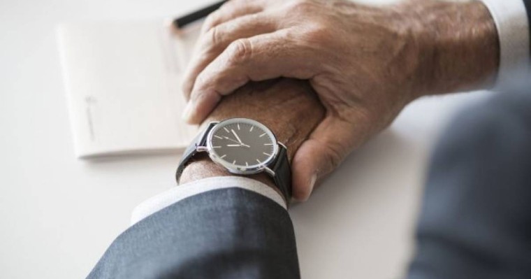 Жас ұлғайған сайын уақыт неге зымырай бастайды – ғалымдар зерттеуі