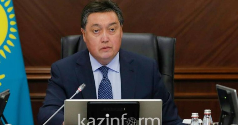 政府总理指示改善阿斯塔纳金融中心工作