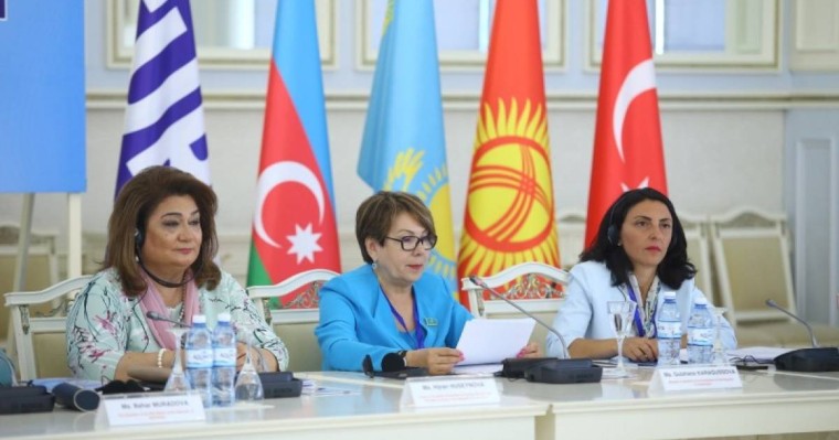 突厥世界女议员国际研讨会在巴库举行
