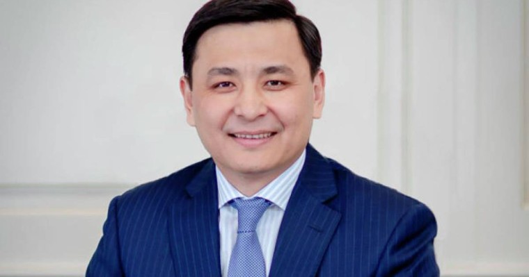 Алтай Көлгінов: биография, отбасы, балалары, қызметі