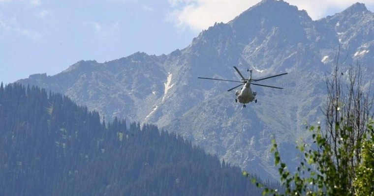 对被困登山者的搜救工作仍在持续进行