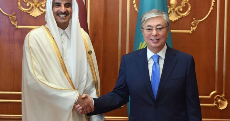 哈萨克斯坦总统会见卡塔尔埃米尔