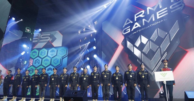 总统祝贺哈萨克斯坦武装力量在国际军事竞赛中取得成功