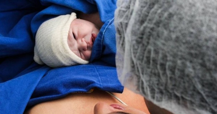 10 жыл комада жатқан әйел дүниеге бала әкелген