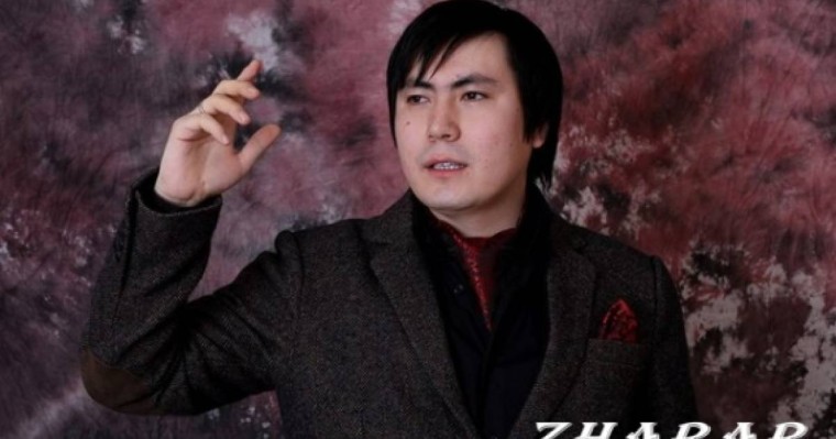 Қазақша өлең: Ерлан Жүніс (Күйзеліске түскен ақын ініні қайрау) » ZHARAR