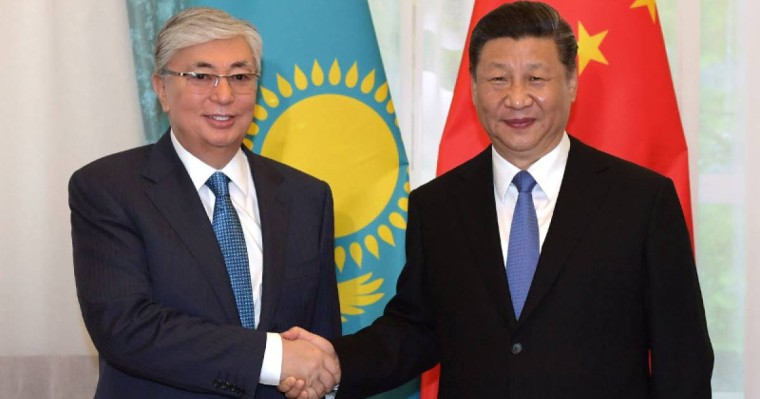 中国国家主席习近平邀请托卡耶夫总统访华