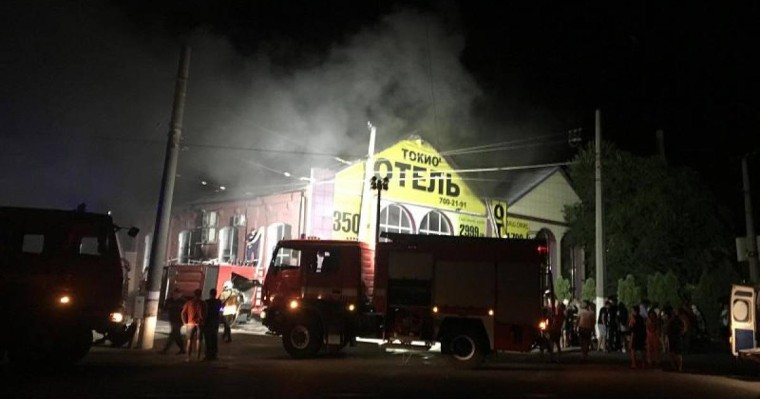 乌克兰南部一旅馆发生火灾 造成8人死亡10人受伤