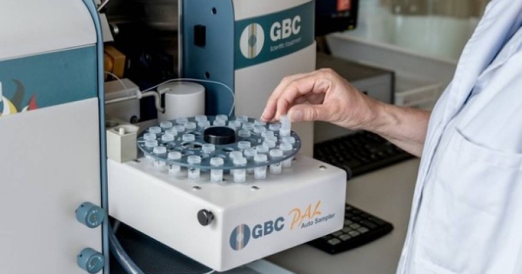 Миллионер 55 жасында өмір бойы баққан үш баласының өзінен тумағанын білген