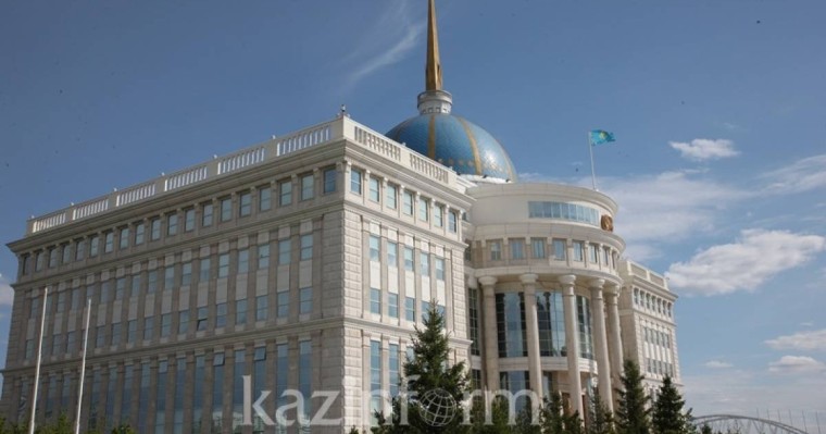 卢卡申科致电祝贺托卡耶夫当选哈萨克斯坦总统