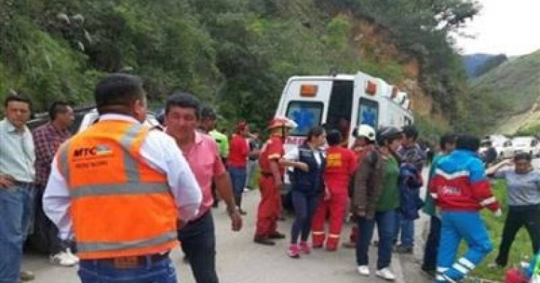 Жасөспірімдер мінген автобус шыңырауға құлап, жетеуі көз жұмды