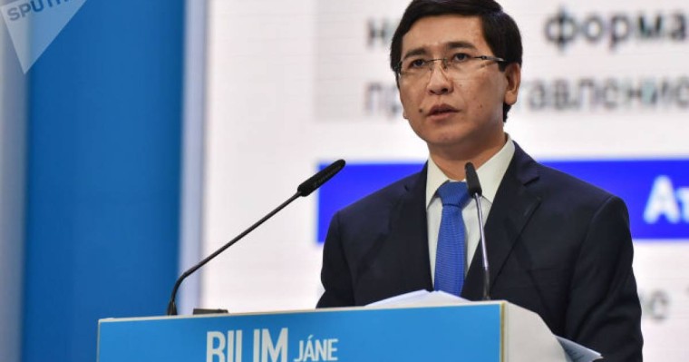 Асхат Аймағамбетов Әліппені қайтару керек деп есептейміз