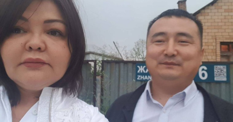 Алматыда Серікжан Біләштің ісін қарайтын сот алдына ондаған адам жиналды