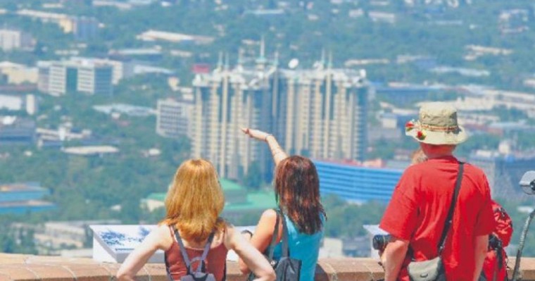上半年共有7300余外国人获得哈萨克斯坦旅游签证