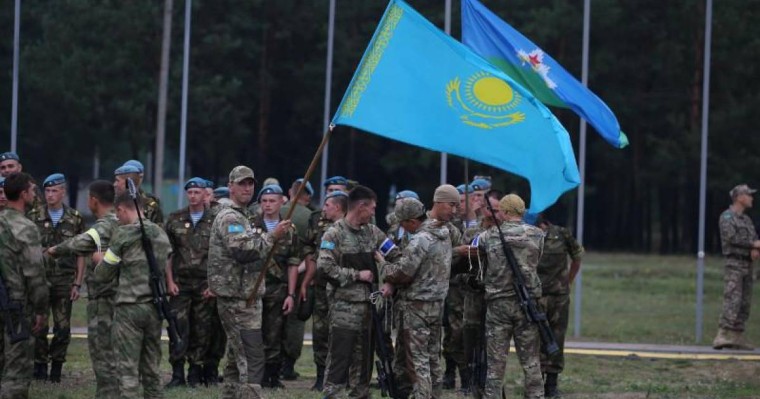 国际军事竞赛：哈萨克斯坦代表队获«狙击边界»第三名