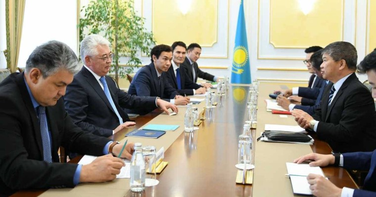 哈萨克斯坦与新加坡拟联合实施教育投资项目