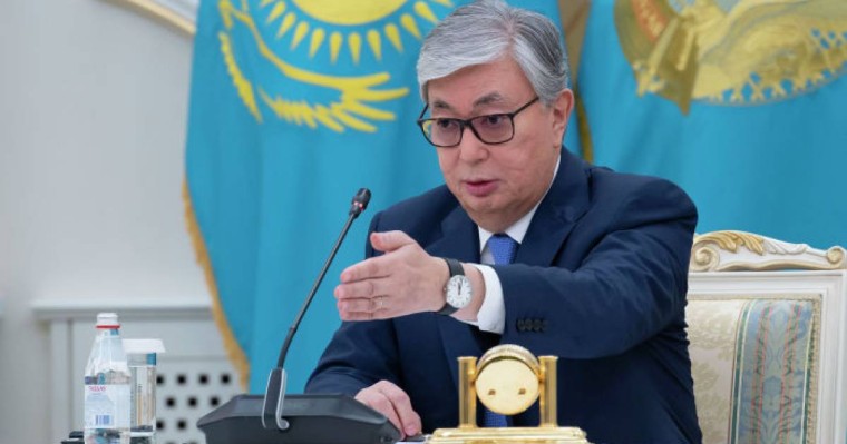 Тоқаев наразылық орындарында кездейсоқ болған адамдарды босатуды тапсырды