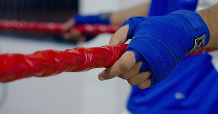 Қазақ жігіті жеңілмеген боксшыны ұтып, 3 бірдей чемпиондық белбеуді иеленді