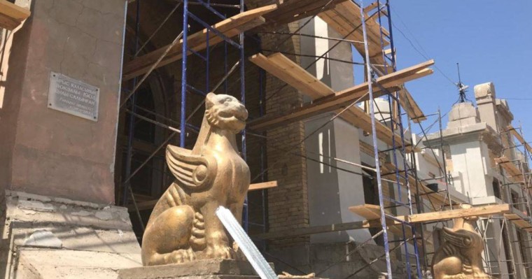 Тарихи вокзал рұқсатсыз жөнделіп жатыр