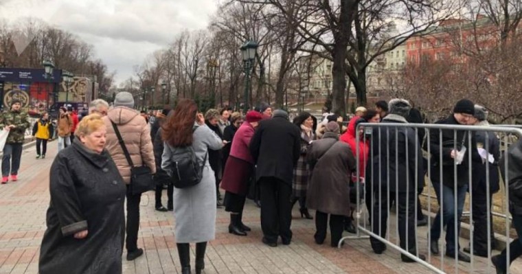 "Қазақ халқына мың алғыс" Димаштың концертінен халық қайтпай тұрып алды  