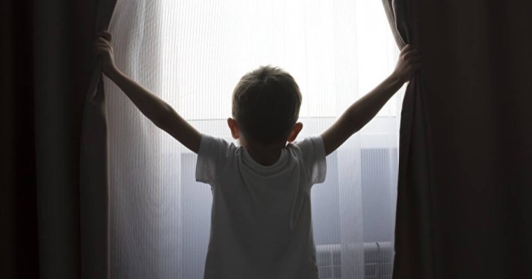 2 жасар бала терезеден құлап мерт болды